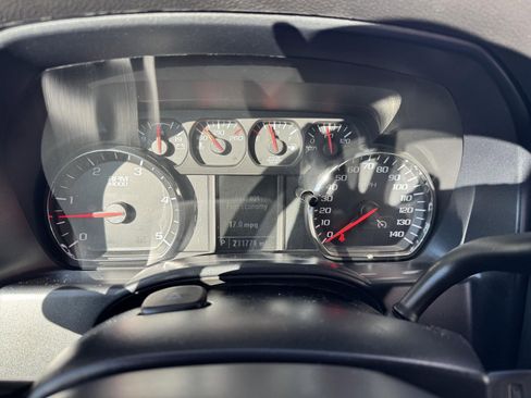 Used 2016 GMC Sierra 2500 4x4 Regular Cab image 17