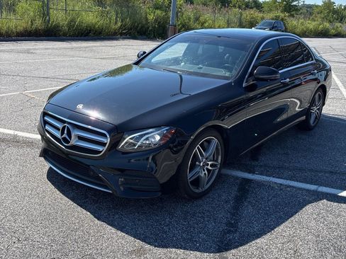 Used 2019 Mercedes-Benz E 300 4MATIC w/ Premium 1 Package image 1