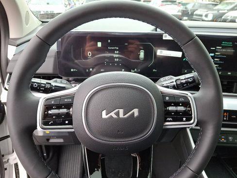 New 2025 Kia Carnival SX Prestige FWD image 20