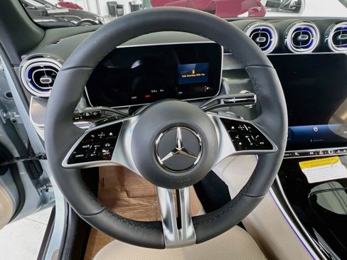 Used 2026 Mercedes-Benz GLC 300 4MATIC image 8