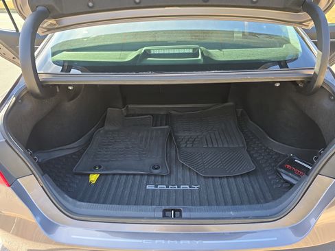 Used 2024 Toyota Camry LE image 12