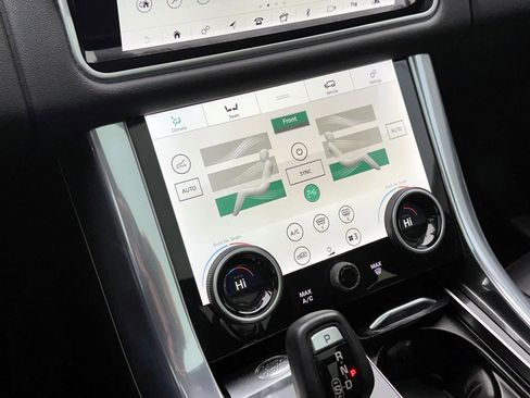 Used 2021 Land Rover Range Rover Sport HSE Silver Edition image 25