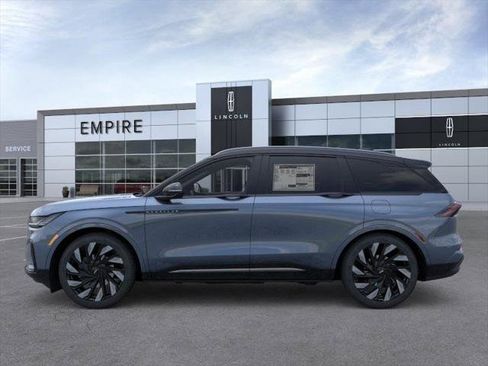 New 2026 Lincoln Nautilus Reserve AWD/4WD image 3