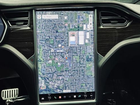 Used 2016 Tesla Model X 90D AWD/4WD image 35