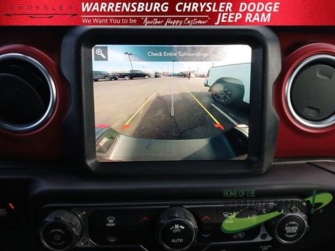 Used 2023 Jeep Gladiator Rubicon w/ LED Lighting Group image 26