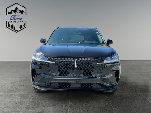 Used 2025 Lincoln Aviator Reserve w/ Luxury Package image 8