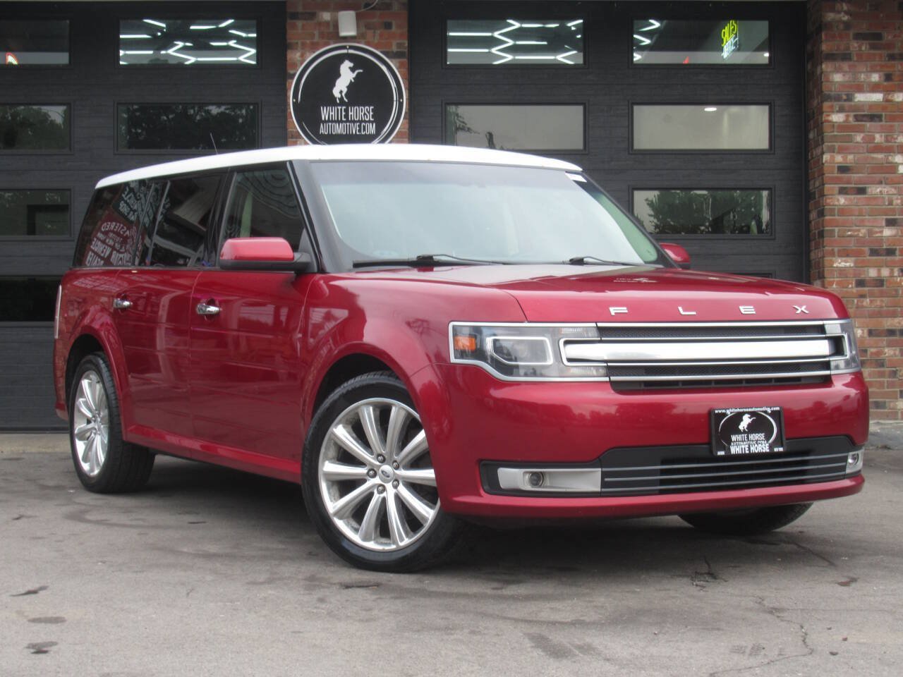 Used 2017 Ford Flex Limited AWD/4WD image 2