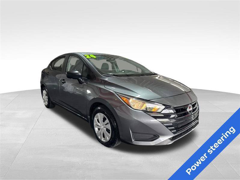 Used 2024 Nissan Versa S FWD image 3