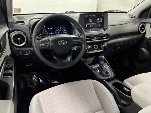 Used 2023 Hyundai Kona SEL AWD/4WD image 13