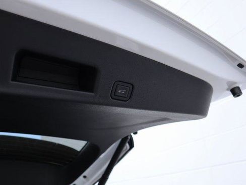 New 2026 Buick Enclave Sport Touring w/ Power Package image 11