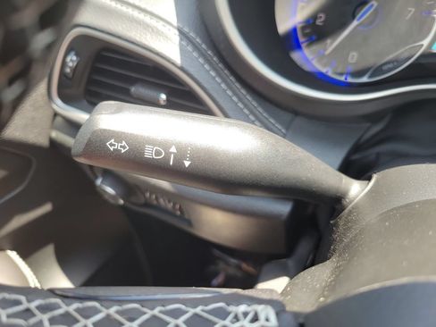 New 2026 Chrysler Pacifica Select FWD image 34