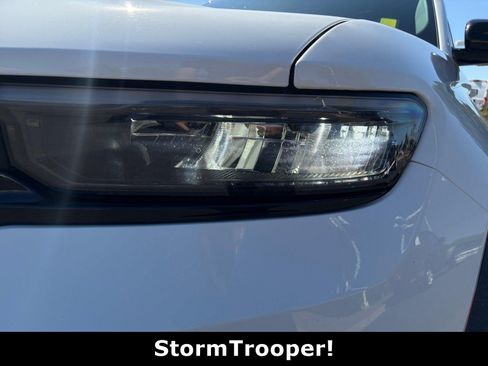 Used 2025 Jeep Grand Cherokee Altitude AWD/4WD image 9