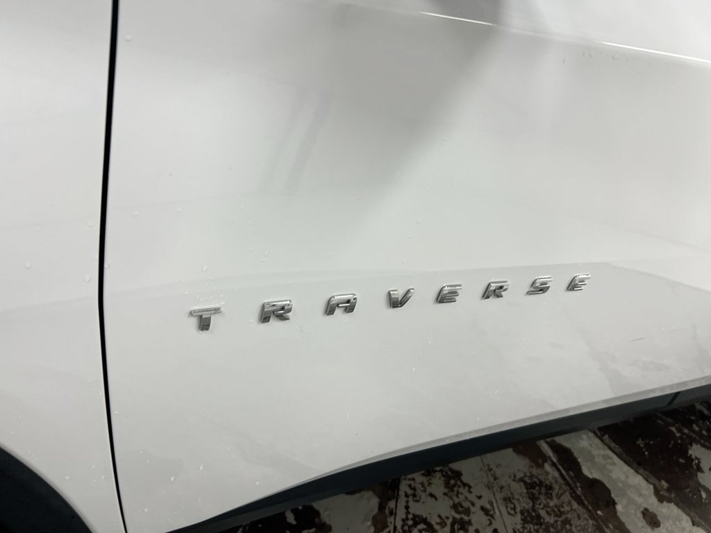 Used 2018 Chevrolet Traverse LS w/ LPO, Floor Liner Package AWD/4WD image 26