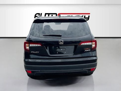 Used 2022 Honda Pilot TrailSport image 6