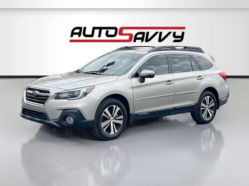 Used 2019 Subaru Outback 2.5i Limited w/ Popular Package #2 AWD/4WD image 3