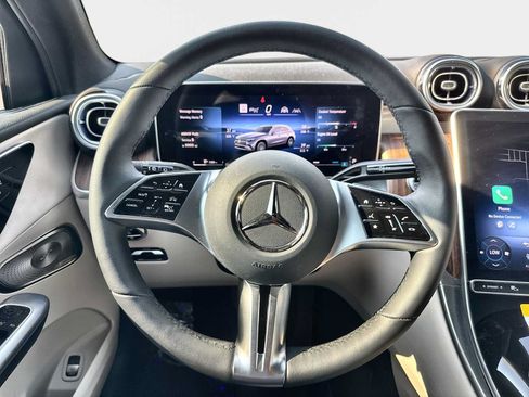 Used 2026 Mercedes-Benz GLC 300 image 22