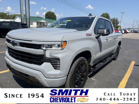 Used 2025 Chevrolet Silverado 1500 RST AWD/4WD image 1