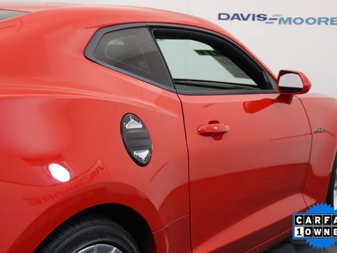 Certified 2022 Chevrolet Camaro LT w/ Technology Package image 6