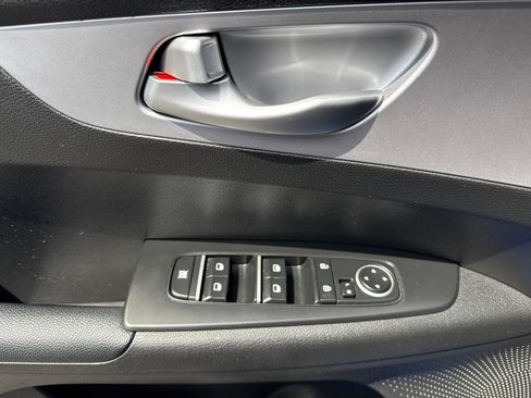 Used 2023 Kia Forte LXS FWD image 22