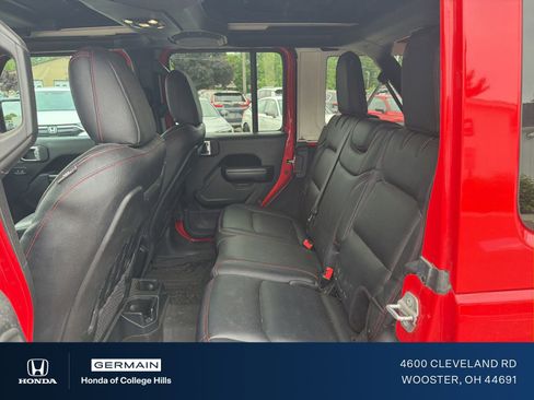Used 2021 Jeep Wrangler Unlimited Rubicon AWD/4WD image 12