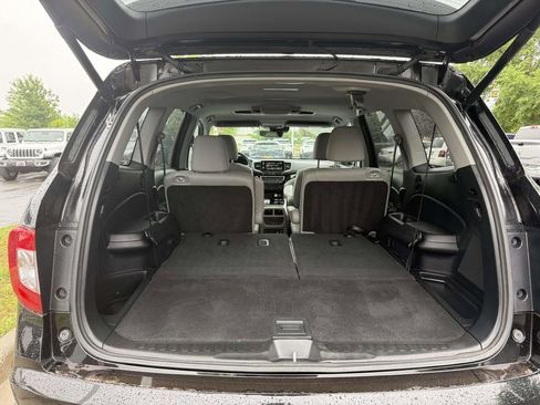 Used 2019 Honda Pilot Touring image 37