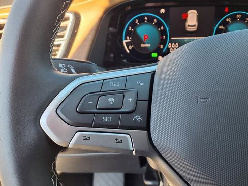 New 2026 Volkswagen Atlas SE image 24