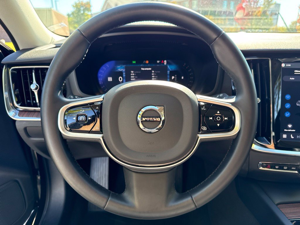 Used 2025 Volvo V60 B5 Cross Country Plus AWD/4WD image 36