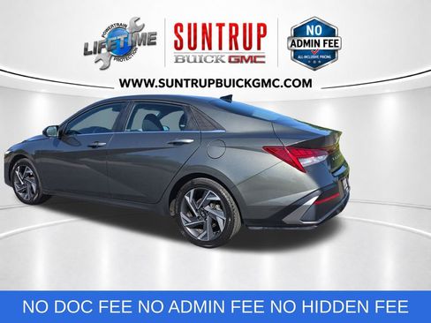 Used 2025 Hyundai Elantra SEL FWD image 3