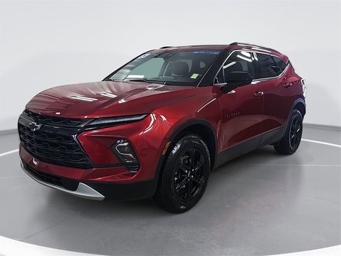 Certified 2024 Chevrolet Blazer LT w/ Convenience Package image 9