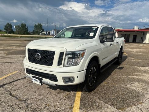 Used 2018 Nissan Titan PRO-4X AWD/4WD image 1