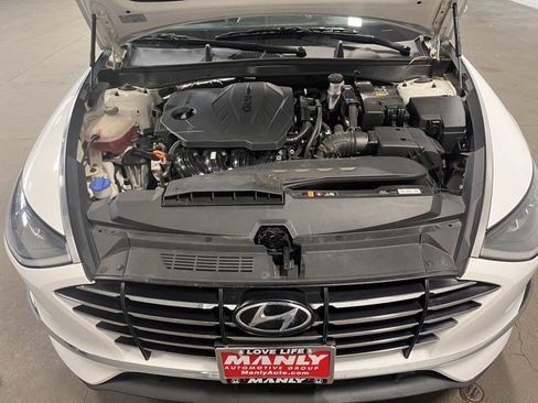Used 2023 Hyundai Sonata SE w/ Cargo Package image 9