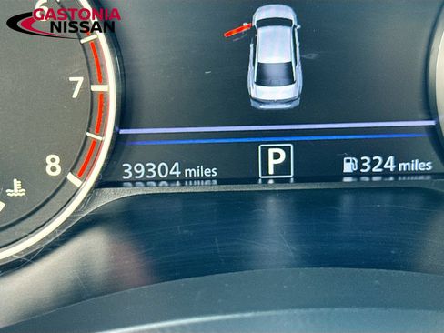 Used 2025 Nissan Altima 2.5 SV FWD image 15