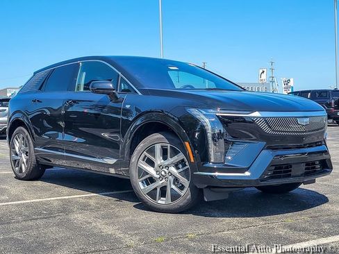 New 2026 Cadillac Optiq Luxury 1 w/ LPO, Floor Liner Package AWD/4WD image 2