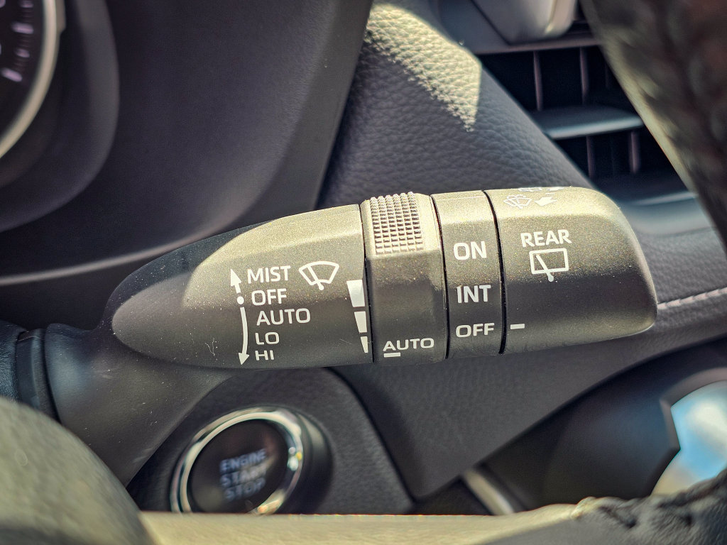 Used 2019 Toyota RAV4 XLE Premium w/ Cold Weather Package AWD/4WD image 18