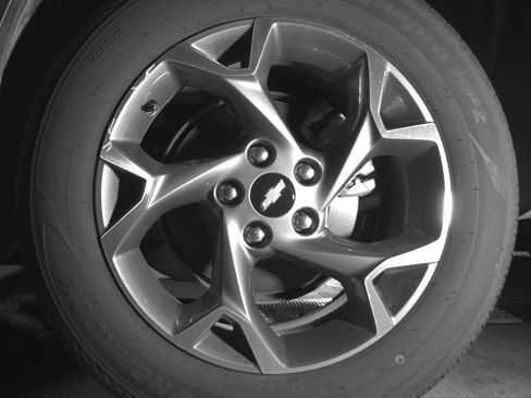 Used 2025 Chevrolet Trax LT FWD image 14