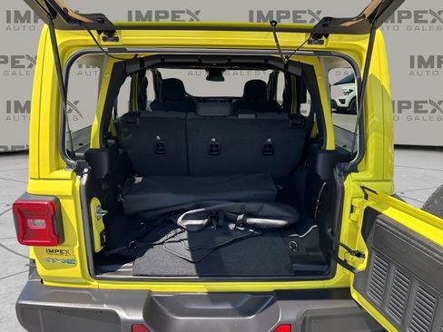 Used 2024 Jeep Wrangler Unlimited Sahara w/ Dual Top Group AWD/4WD image 23