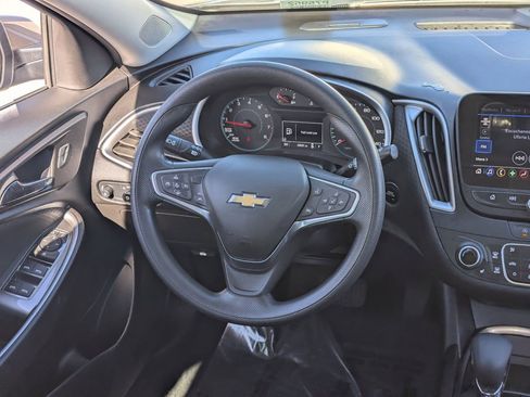 Used 2024 Chevrolet Malibu LT image 13