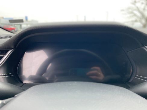 Used 2023 Jeep Grand Cherokee L Laredo image 30