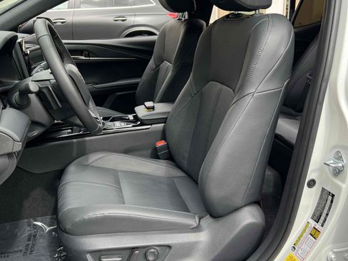 Used 2025 Toyota Camry XSE image 43