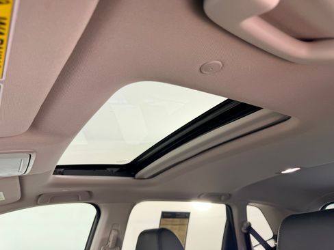 Used 2025 Honda CR-V EX-L image 25