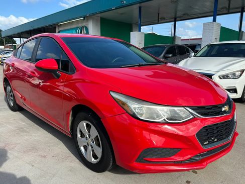 Used 2017 Chevrolet Cruze LS FWD image 7