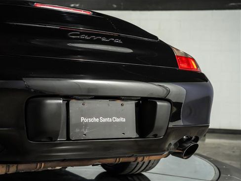 Used 2001 Porsche 911 Cabriolet image 40