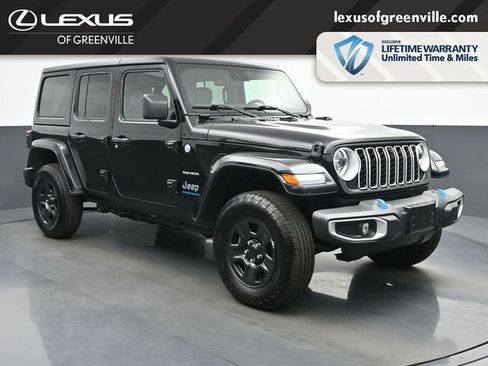Used 2024 Jeep Wrangler Unlimited Sahara w/ Technology Group AWD/4WD image 1
