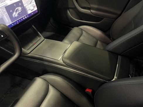 Used 2021 Tesla Model S Plaid image 28