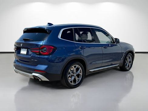 Used 2022 BMW X3 xDrive30i w/ Premium Package 2 (ZPA) AWD/4WD image 3