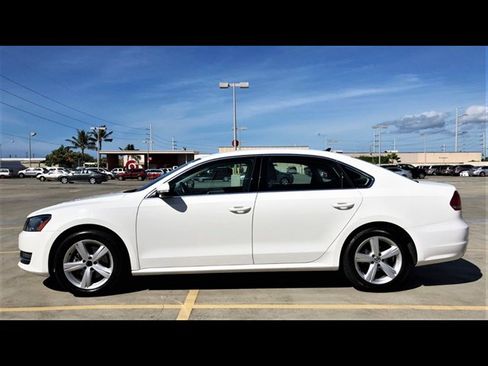 Used 2015 Volkswagen Passat 1.8T SE FWD image 8