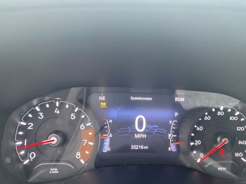 Used 2022 Jeep Compass Latitude AWD/4WD image 16