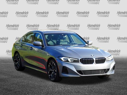 Certified 2025 BMW 330i Sedan RWD image 2