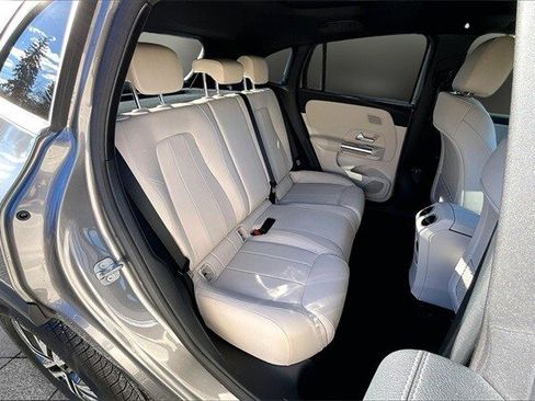 Certified 2025 Mercedes-Benz GLA 250 4MATIC image 28