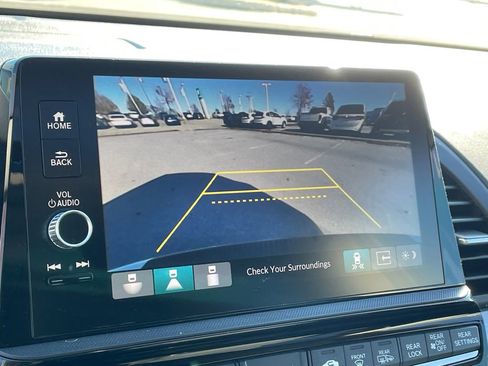 Used 2025 Honda Odyssey Elite image 42